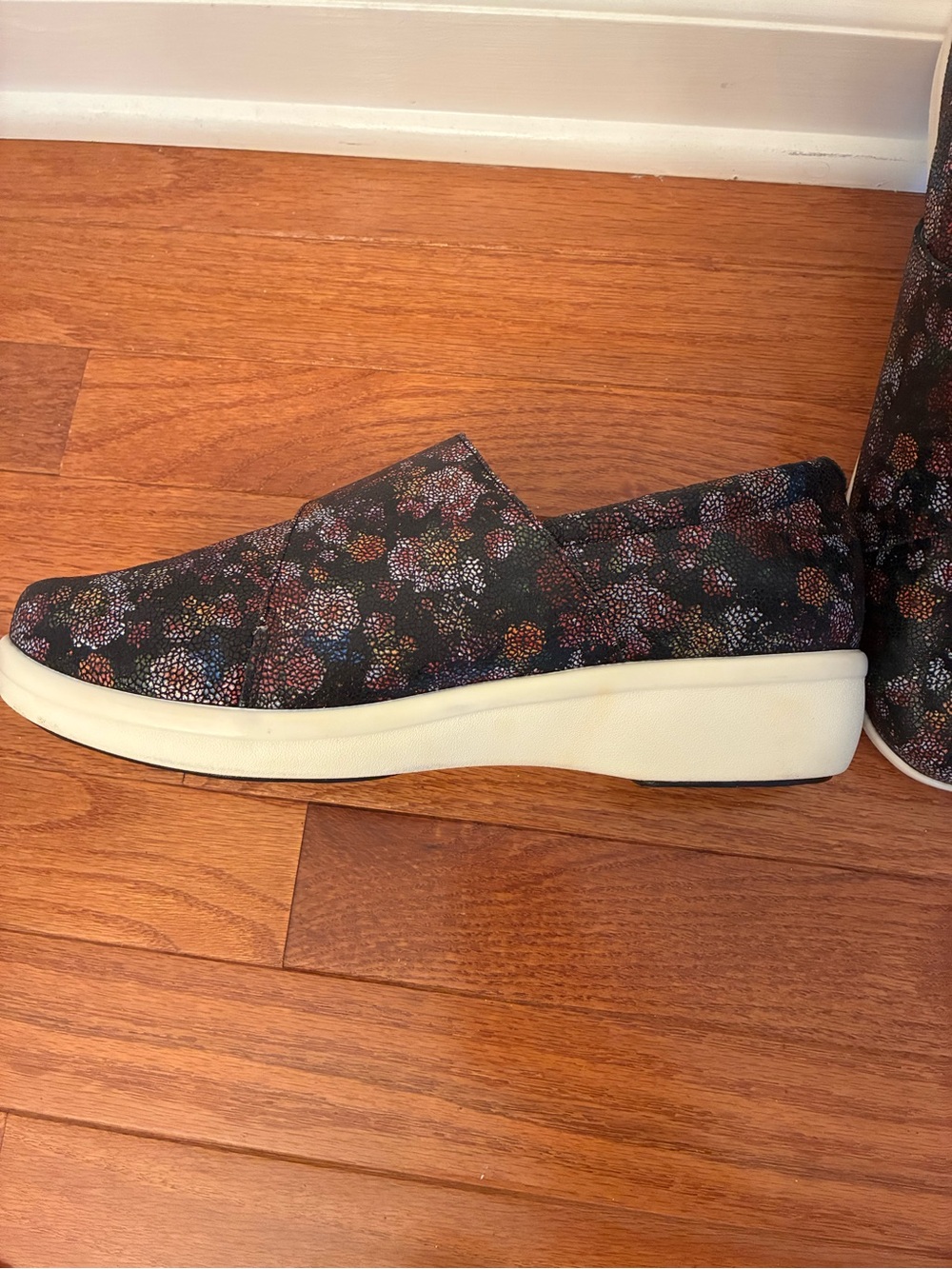 Algeria Slip-On Floral Pattern Platform Loafer in Black euro 39/US 8.5